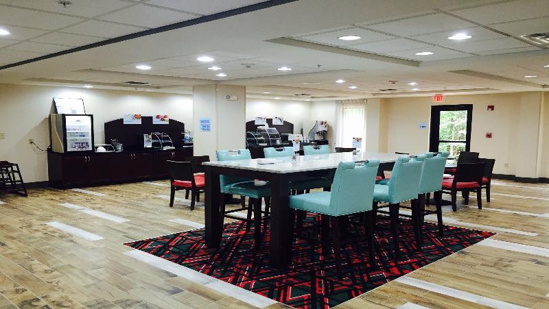 Holiday Inn Express Мадисон Экстерьер фото
